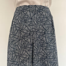 Load image into Gallery viewer, Jessie Pants - Navy Leaves