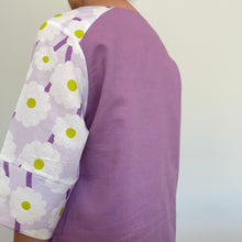 Load image into Gallery viewer, Kristina Top - Minimalist Flowers Lilac
