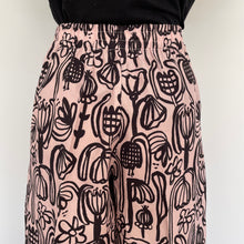 Load image into Gallery viewer, Jessie Pants - Wonky Flowers