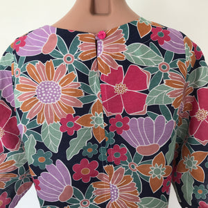 Zali top - Floral on Navy