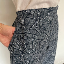 Load image into Gallery viewer, Jessie Pants - Navy Leaves