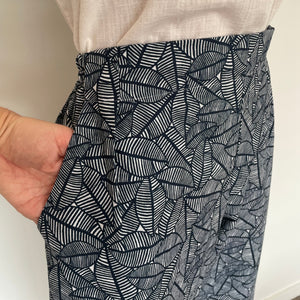 Jessie Pants - Navy Leaves