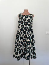 Load image into Gallery viewer, Bella Dress - Green Flowers