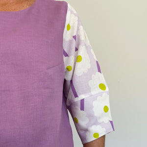 Kristina Top - Minimalist Flowers Lilac