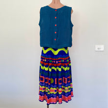 Load image into Gallery viewer, Olinda top and skirt set - Sweet Fritti (red front)