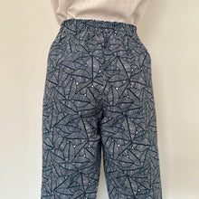 Load image into Gallery viewer, Jessie Pants - Navy Leaves