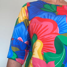 Load image into Gallery viewer, Kristina Top - Bold Blooms