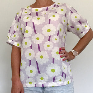 Evie top - Minimalist Flowers Lilac