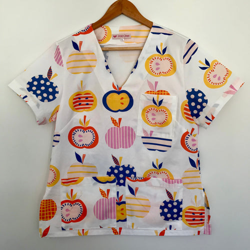 Scrub top - Apples